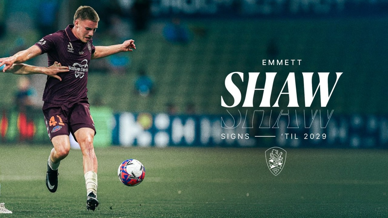Emmett Shaw earns a three-year scholarship with Brisbane Roar