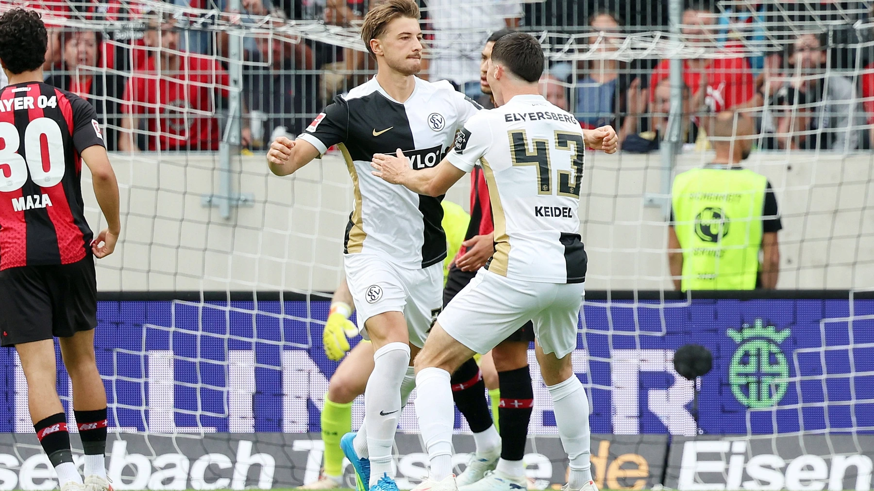 Supporting image for Elversberg survive Leverkusen's late charge and win their Bundesliga debut