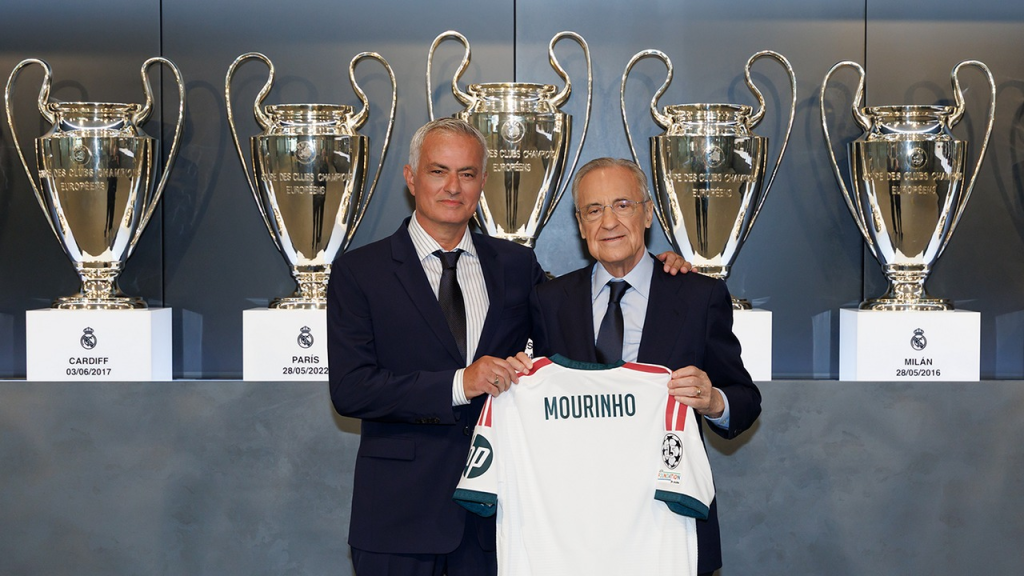 Real Madrid present Jose Mourinho as head coach