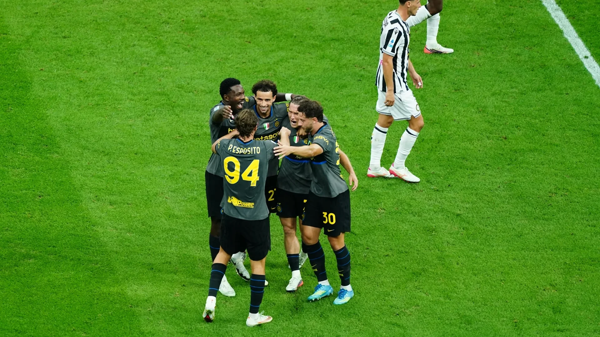 Inter turn a difficult start into a comeback with five goals against Udinese