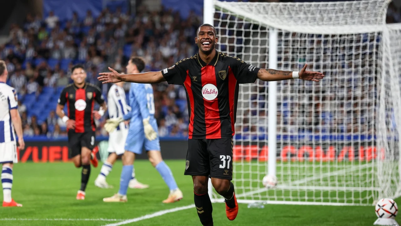 Bournemouth win 2-1 at Real Sociedad in their first Europa League match