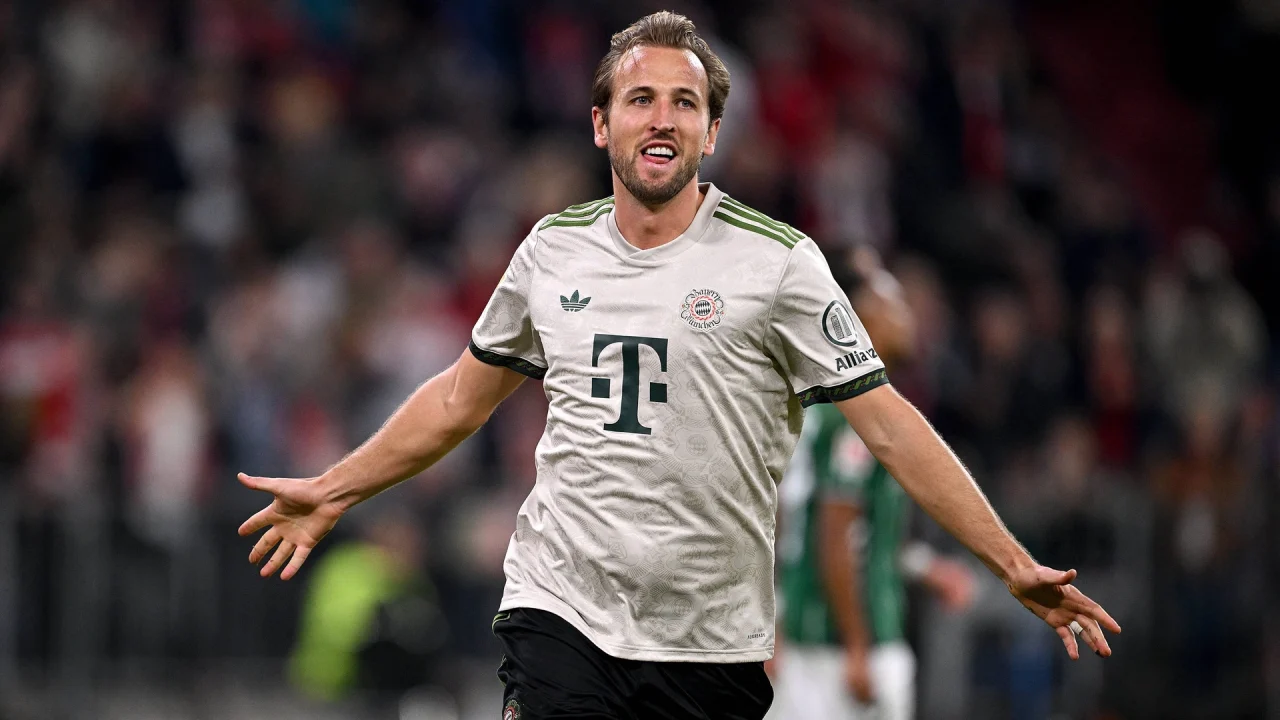 Borussia Dortmund protect a narrow lead to defeat Stuttgart 1-0